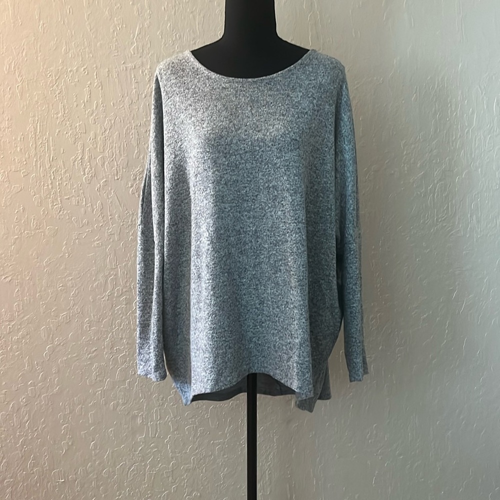 Cozy Women's Scoop Neck Sweater - Heather Gray